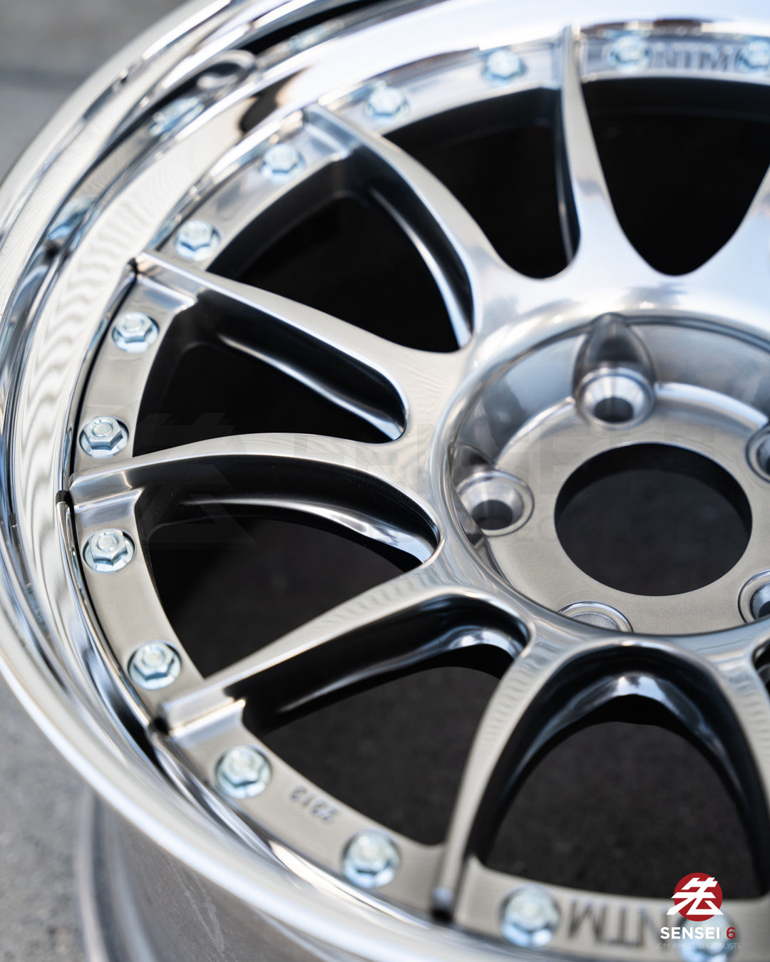 Ruedas NTM Pista de 18" [borde escalonado] (ruedas usadas, hechas a pedido)