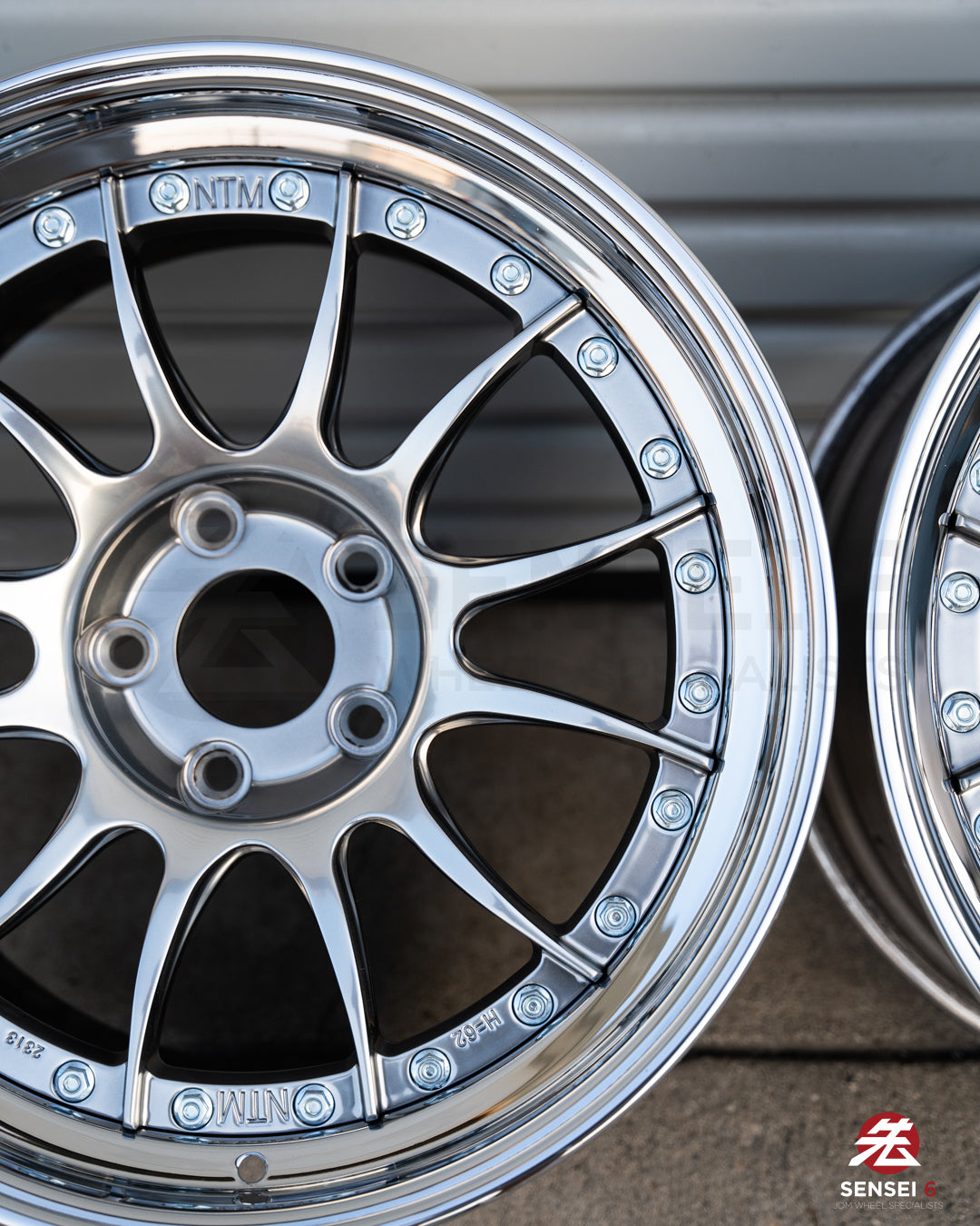 Ruedas NTM Pista de 18" [borde escalonado] (ruedas usadas, hechas a pedido)