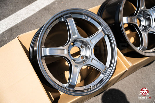 SSR GTX03 / 18x9.5 +38 / 5x114.3 / プラチナシルバー