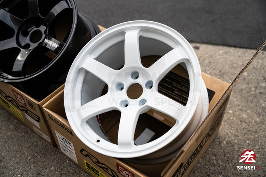 Volk TE37 Saga S-Plus / 17x9 +22 / 5x114.3 / Blanco Dash 