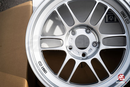 Enkei RPF1RS / 17x9 +12 / 5x114.3 / F1 Silver (S)