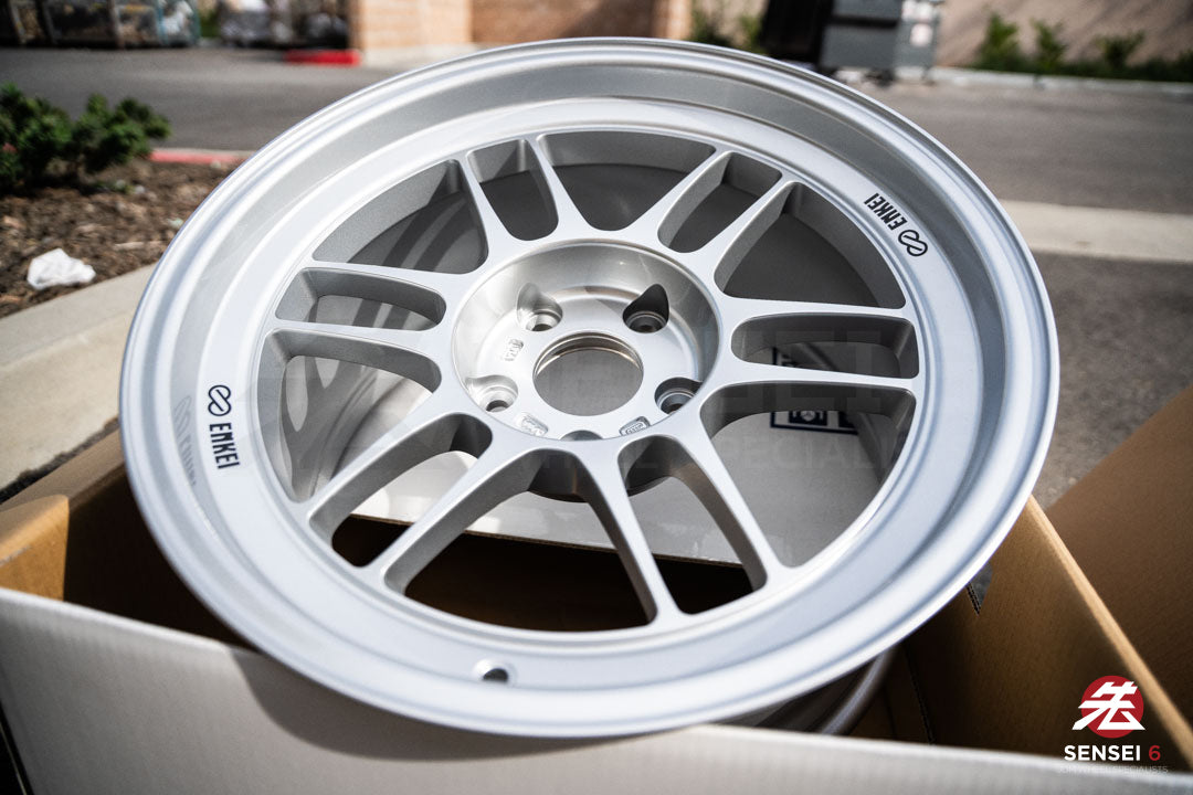 Enkei RPF1RS / 17x9 +12 / 5x114.3 / F1 Silver (S)