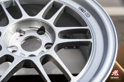 Enkei RPF1RS / 17x9 +12 / 5x114.3 / F1 Silver (S)