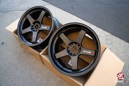 ニスモ LMGT4 / 19x9.5 +30, 19x10.5 +25 / 5x114.3 / マットガンブラック (MG)