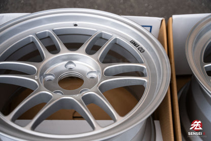 Enkei RPF1 / 17x9 +35 / 5x114.3 / F1 Silver (S)