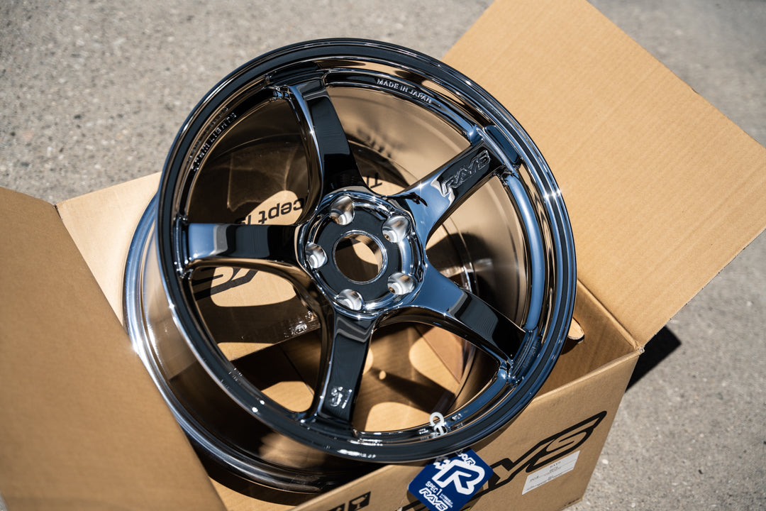 Luces Gram 57CR / 18x9.5 +22 / 5x114.3 / Cromadas 