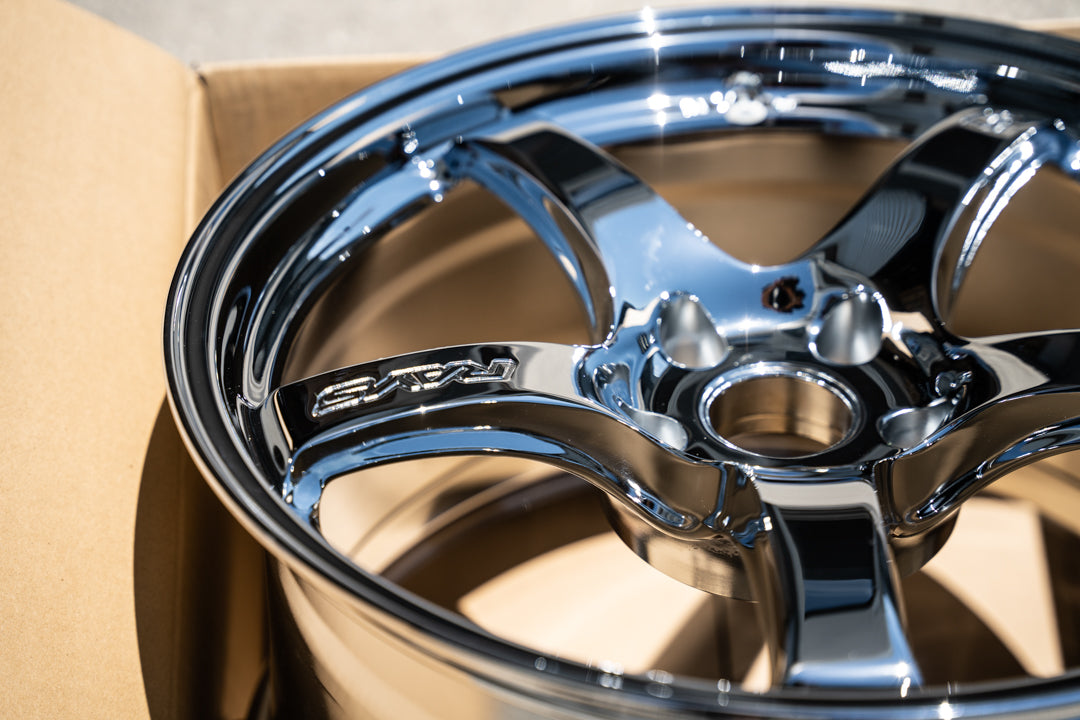 Luces Gram 57CR / 18x9.5 +22 / 5x114.3 / Cromadas 