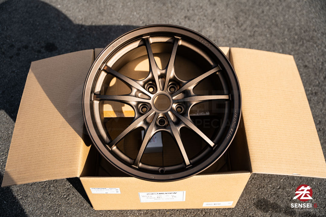 Mugen MF10 / 17x8.5 +40 / 5x114.3 / Bronze