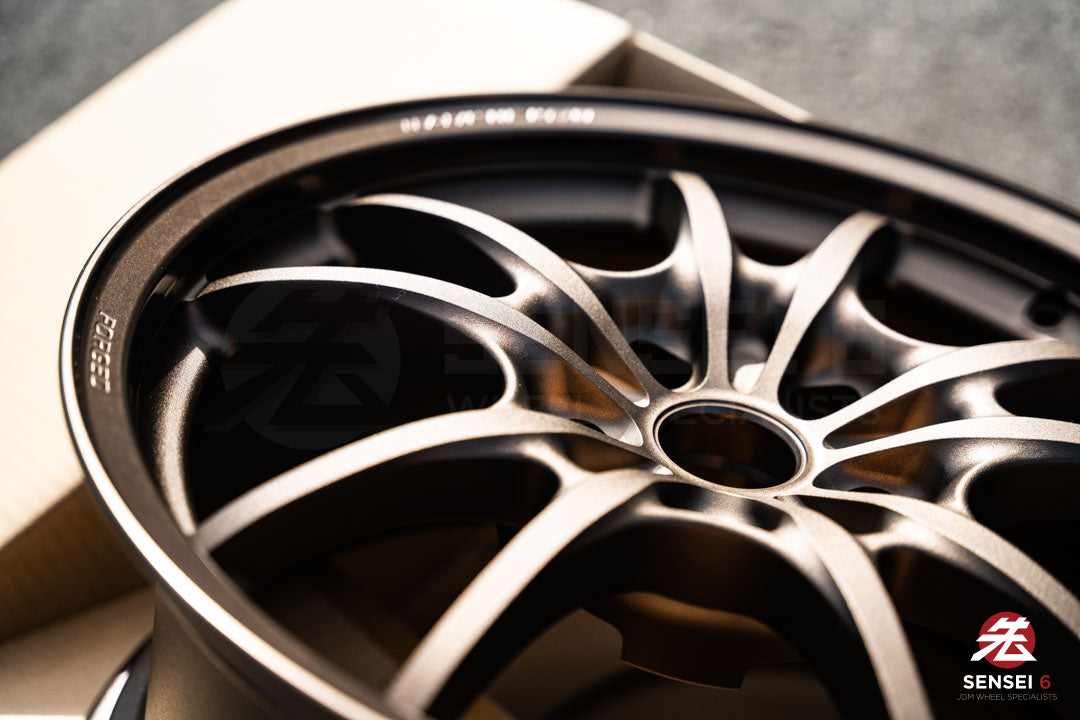 Mugen MF10 / 17x8.5 +40 / 5x114.3 / Bronze