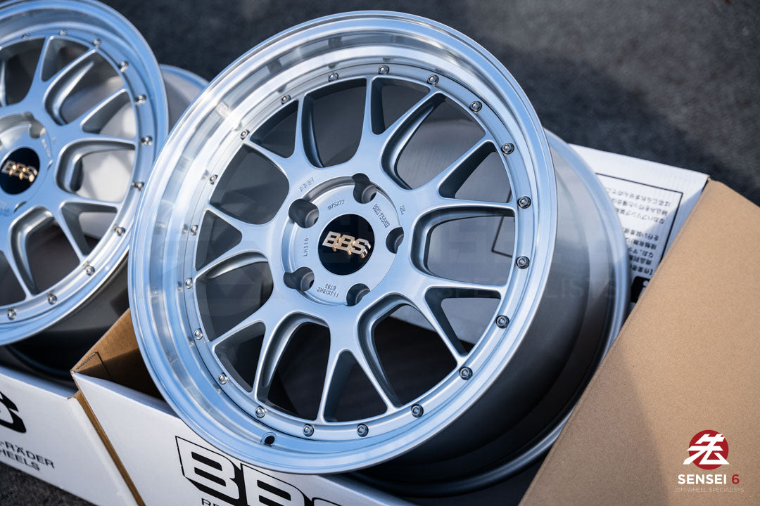 BBS LM-R / 19x8.5 +55, 19x11 +63 / 5x130 / Diamond Silver