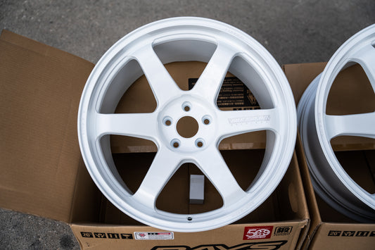 Volk TE37 Ultra M-Spec / 20x10 +15, 20x11 +15 / 5x112 / Blanco Dash 