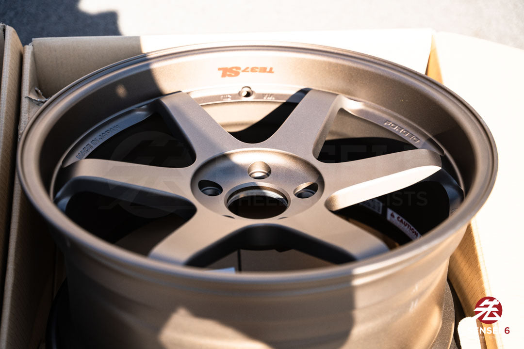 Volk TE37SL / 19x9.5 +21、19x11 +34 / 5x120 / ダイヤモンドシルバー（DS）