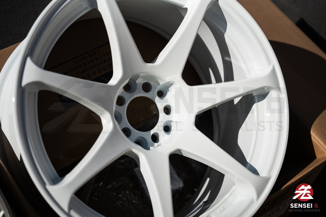 CST Zero-1 Hyper / 18x9.5 +15 / 5x114.3 / Blanco (WH)
