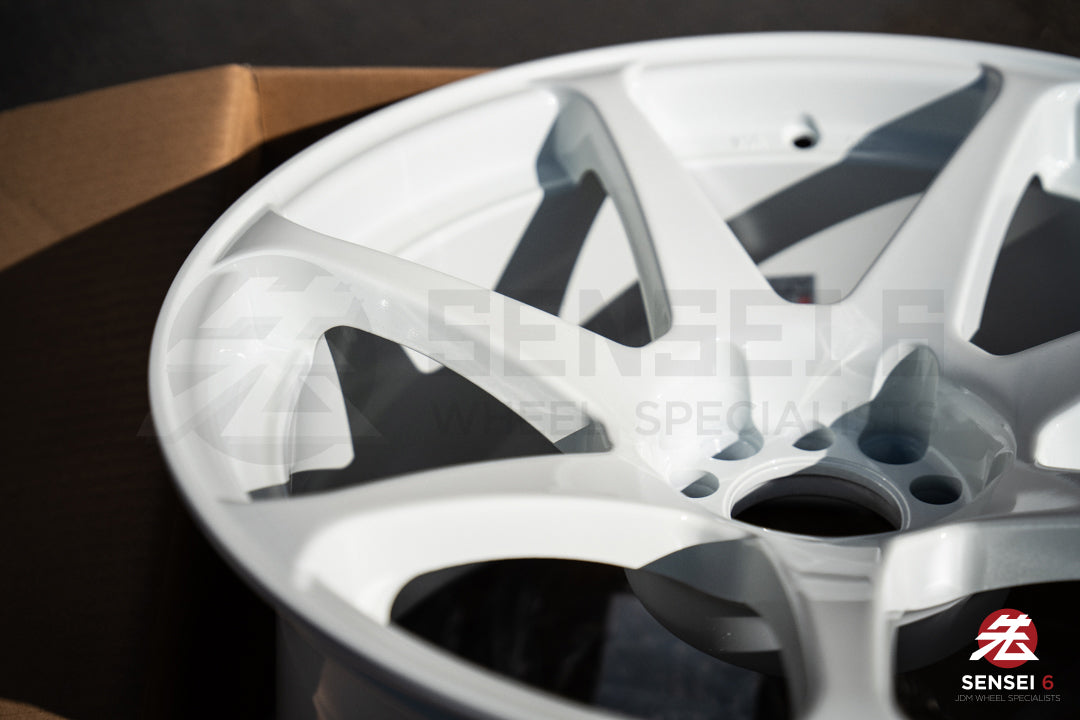 CST Zero-1 Hyper / 18x9.5 +15 / 5x114.3 / Blanco (WH)