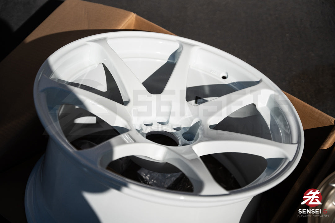 CST Zero-1 Hyper / 18x9.5 +15 / 5x114.3 / Blanco (WH)