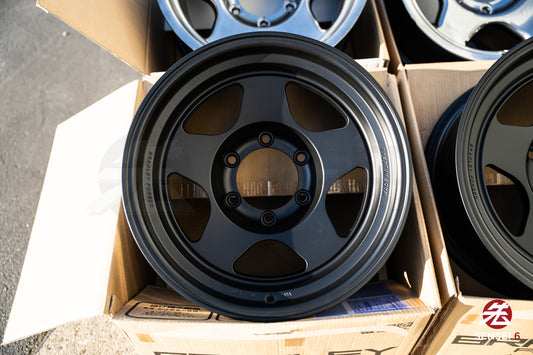 Bradley Forged Takumi / 16x8.5-30 / 6x139.7 / Negro mate 