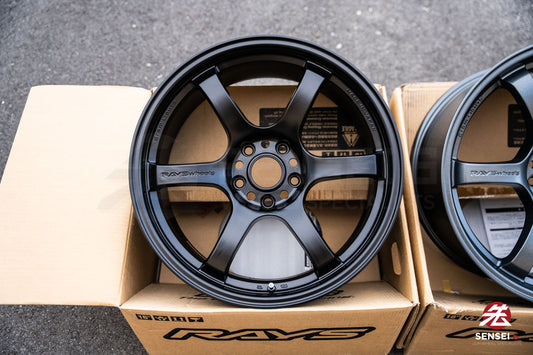 Gram Lights 57DR / 18x9.5 +22 / 5x114.3 / Semi Gloss Black (SB)