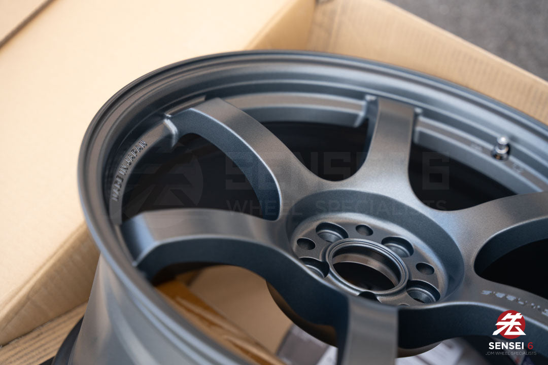 Gram Lights 57DR / 18x9.5 +38 / 5x100 / Gun Blue II (G2)