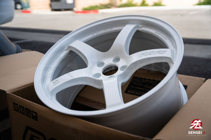 Gram Lights 57CR / 18x9.5 +38 / 5x100 / Ceramic Pearl White (CPP)