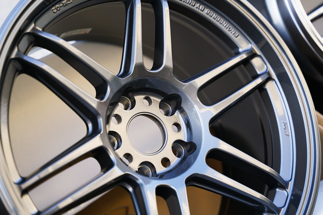 AME Tracer TM02 / 18x9.5 +22 / 5x114.3 / Negro pistola
