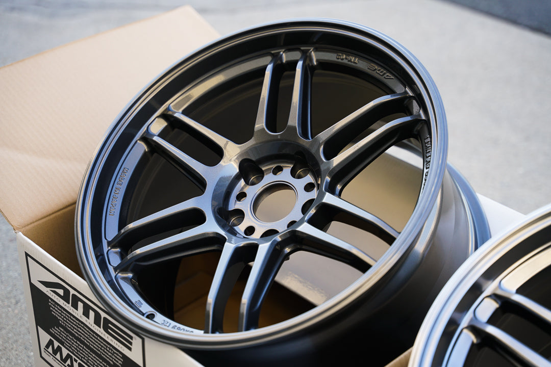 AME Tracer TM02 / 18x9.5 +22 / 5x114.3 / Negro pistola