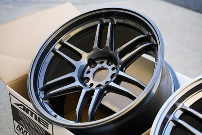 AME Tracer TM02 / 18x9.5 +22 / 5x114.3 / Negro pistola