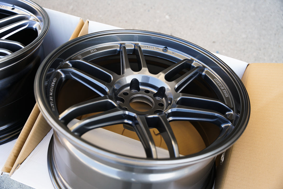AME Tracer TM02 / 18x9.5 +22 / 5x114.3 / Negro pistola
