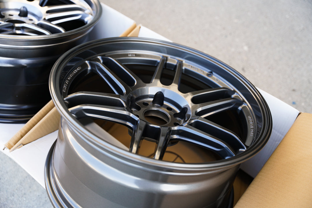 AME Tracer TM02 / 18x9.5 +22 / 5x114.3 / Negro pistola