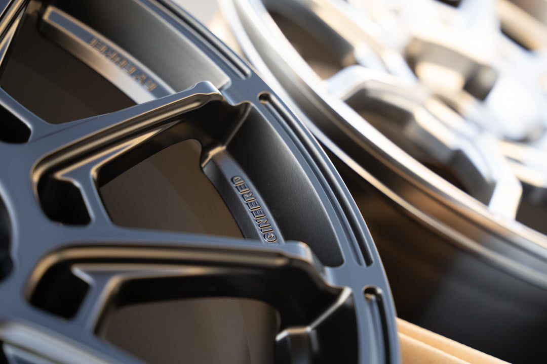 AME Galerna Refino / 18x9.5 +38 / 5x114.3 / Negro Mate