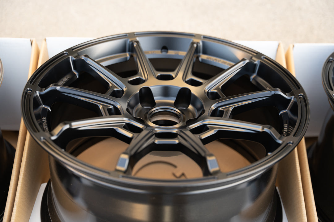 AME Galerna Refino / 18x9.5 +38 / 5x114.3 / Negro Mate