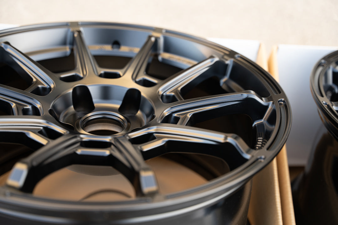 AME Galerna Refino / 18x9.5 +38 / 5x114.3 / Negro Mate