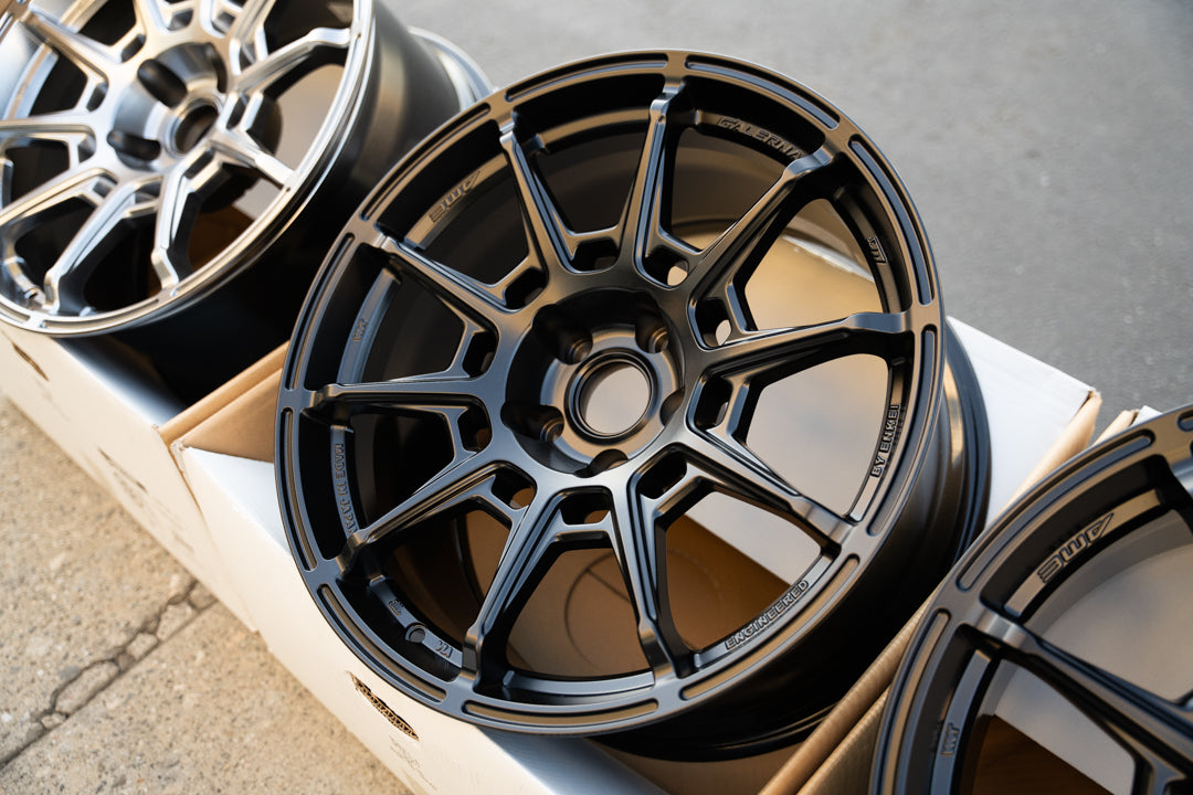 AME Galerna Refino / 18x9.5 +22 / 5x114.3 / Negro Mate