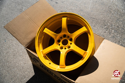 Gram Lights 57DR 2324 Edición Limitada / 18x9.5 +22 / 5x114.3 / Amarillo Macho