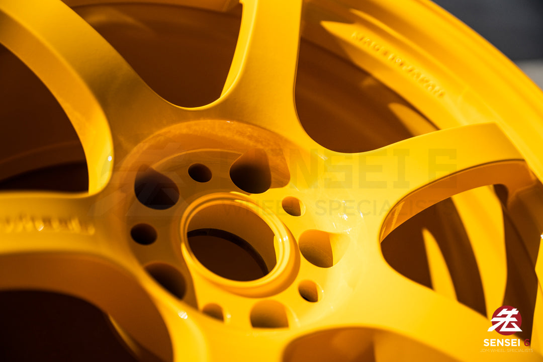 Gram Lights 57DR 2324 Edición Limitada / 18x9.5 +22 / 5x114.3 / Amarillo Macho