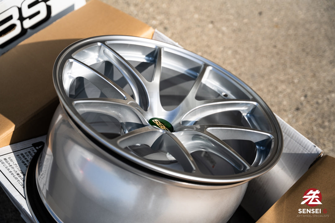 BBS RI-A / 18x10.5 +22 / 5x120 / Plata Diamante 