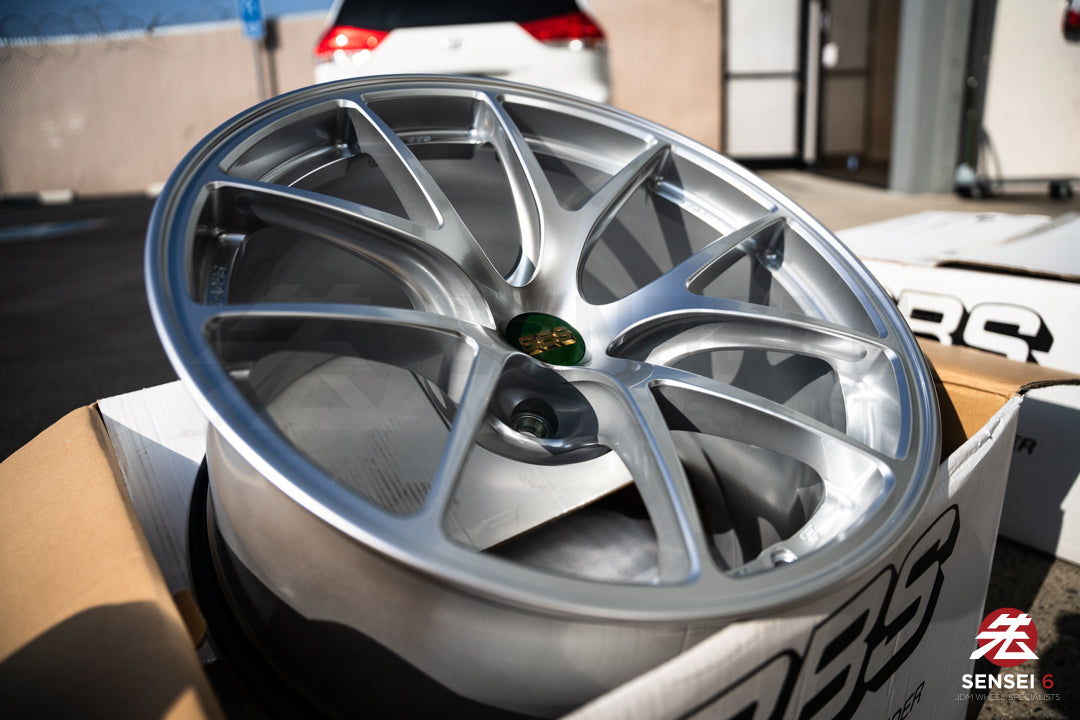 BBS RI-A / 18x10.5 +22 / 5x120 / Plata Diamante 
