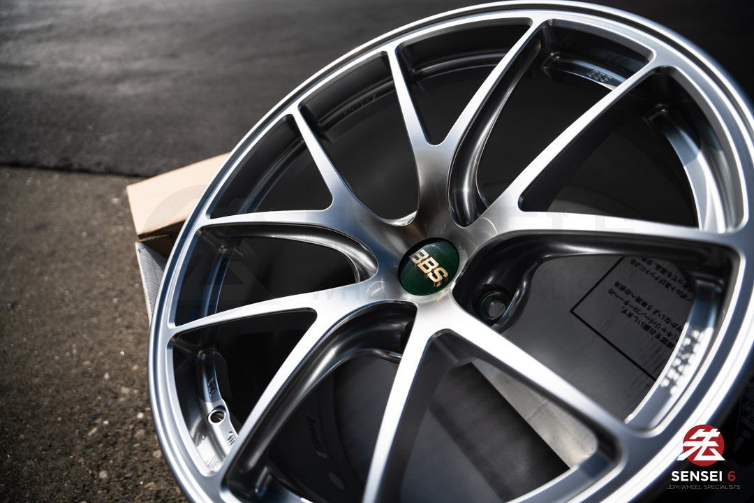 BBS RI-A / 18x10.5 +22 / 5x120 / Plata Diamante 