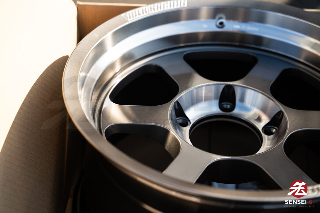 Volk TE37XT SL M-Spec / 18x9.5 +0 / 5x150 / Pressed Graphite (PG)