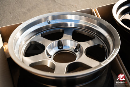 Volk TE37XT SL M-Spec / 18x9.5 +0 / 5x150 / Pressed Graphite (PG)