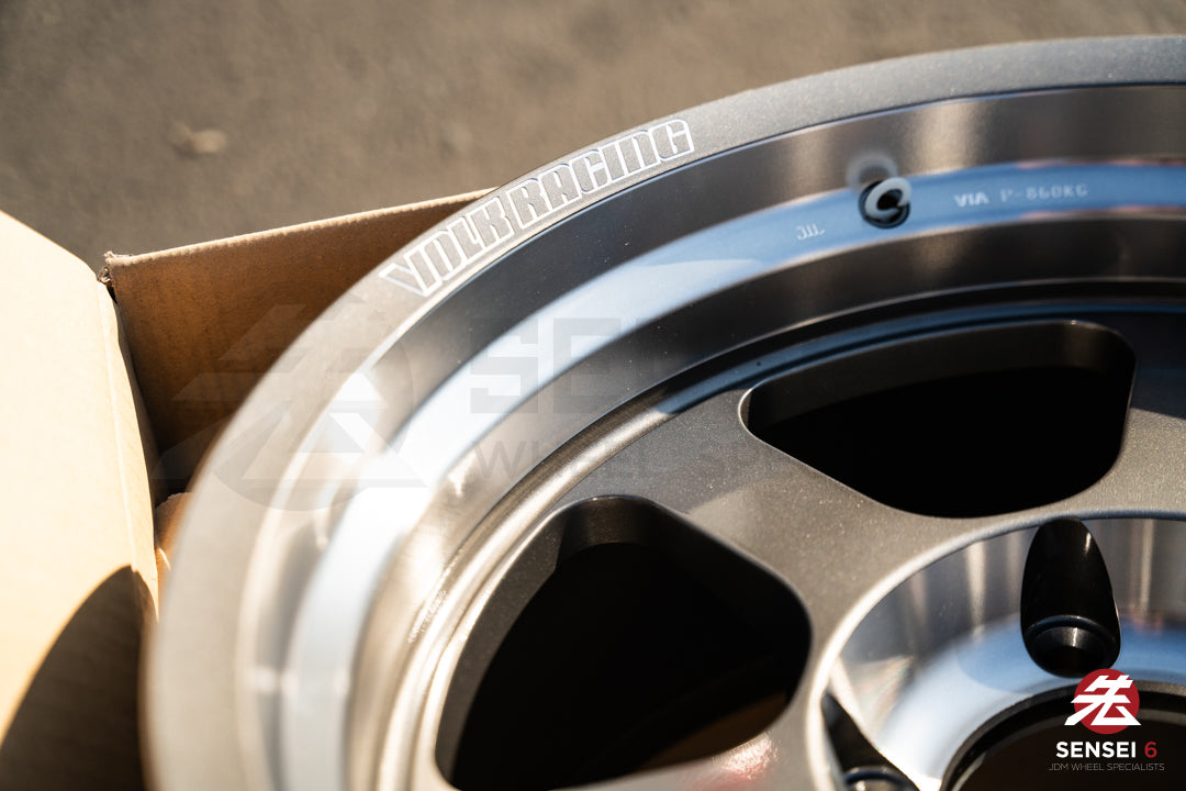 Volk TE37XT SL M-Spec / 18x9.5 +0 / 5x150 / Pressed Graphite (PG)