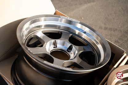 Volk TE37XT SL M-Spec / 18x9.5 +0 / 5x150 / Pressed Graphite (PG)