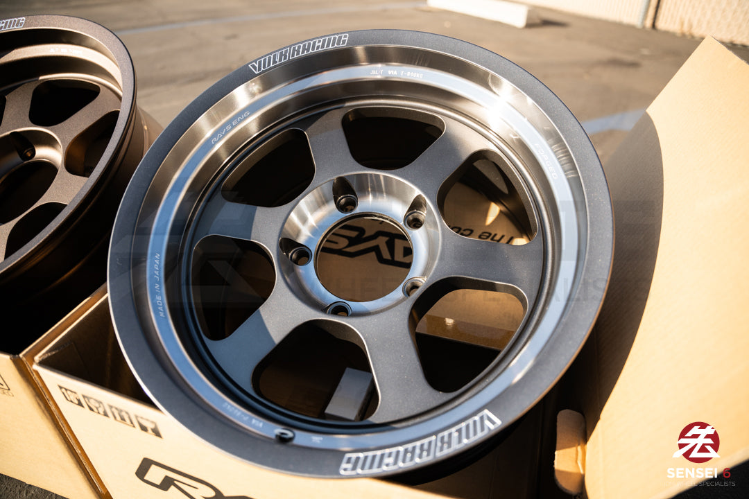 Volk TE37XT SL M-Spec / 18x9.5 +0 / 5x150 / Pressed Graphite (PG)