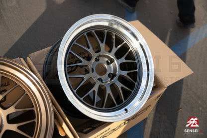 Volk 21A / 18x10.5 +15 / 5x114.3 / Dark Gunmetal Rim DC (VC)