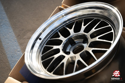 Volk 21A / 18x10.5 +15 / 5x114.3 / Dark Gunmetal Rim DC (VC)