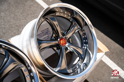 ワーク VSKF# / 18x9.5 +14、18x10.5 +15 / 5x114.3 / ライトグレーシルバー