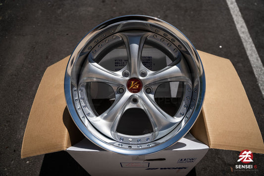Work VSKF# / 18x9.5 +9 / 5x114.3 / Light Gray Silver (LGS)