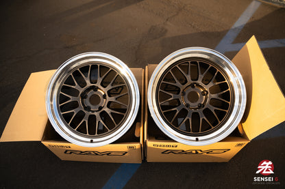 Volk 21A Spec-SR / 18x9.5 +22, 18x10.5 +22 / 5x120 / Shining Bronze Metal Rim DC (SR)