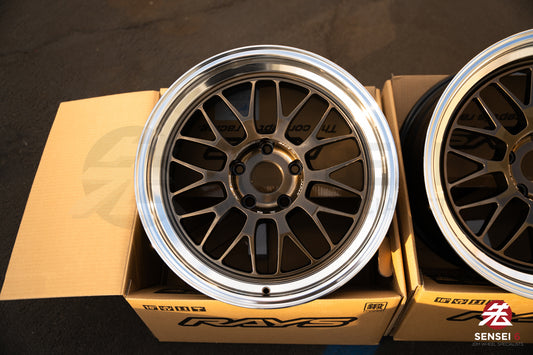 Volk 21A Spec-SR / 18x9.5 +22, 18x10.5 +22 / 5x120 / Shining Bronze Metal Rim DC (SR)