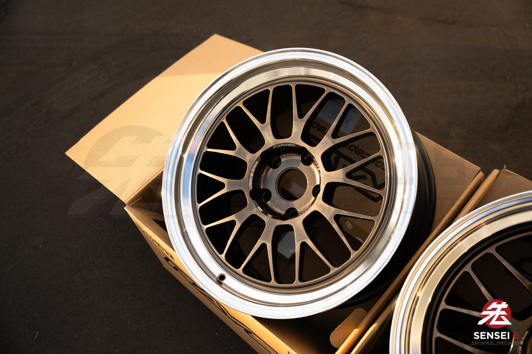 Volk 21A Spec-SR / 18x9.5 +22, 18x10.5 +22 / 5x120 / Shining Bronze Metal Rim DC (SR)