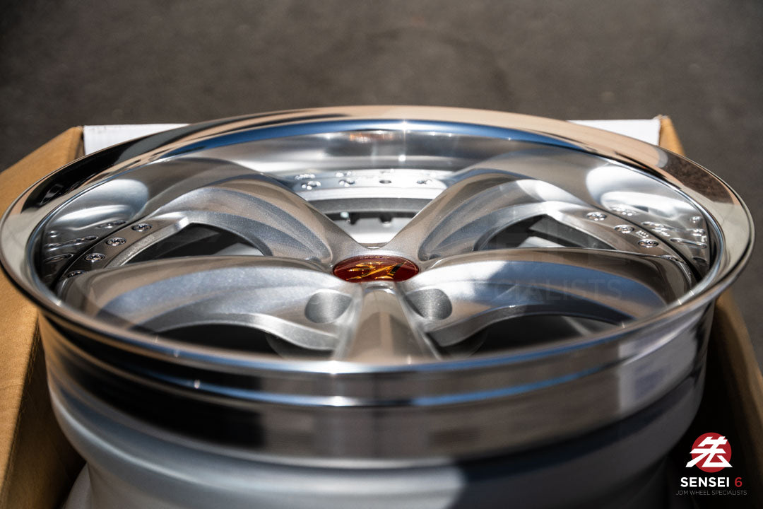 Trabajo VSKF# / 18x9.5 +14, 18x10.5 +15 / 5x114.3 / Gris claro plateado